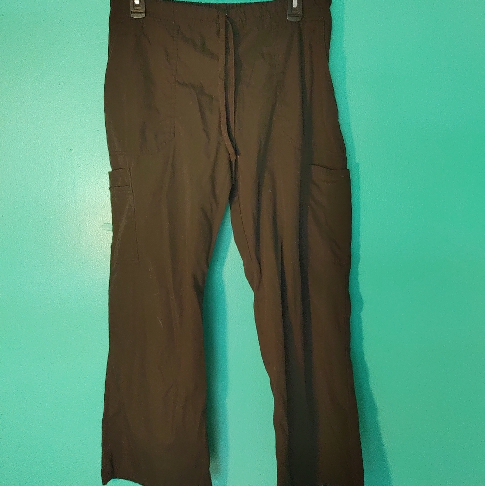 MP, Black Cargo Pocket Scrub Pants